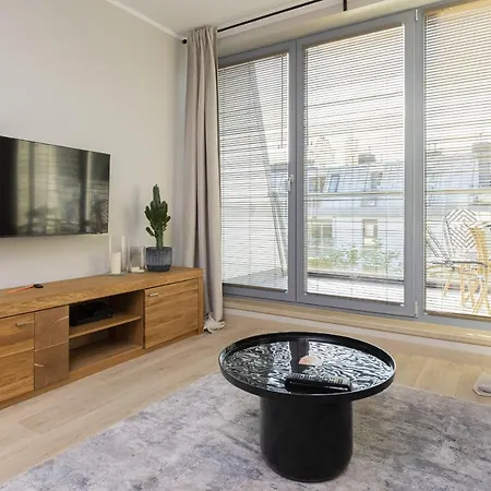 Dolny With Balcony By Renters Appartement *