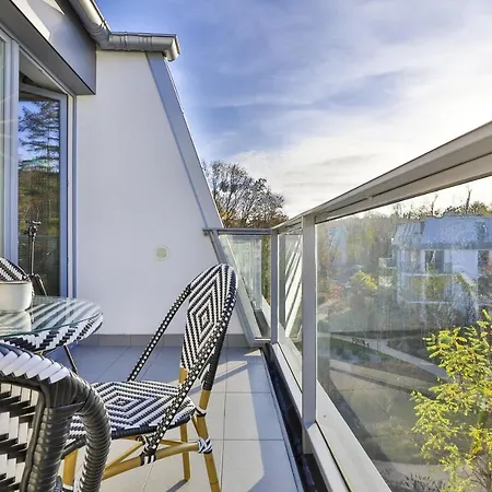 Dolny With Balcony By Renters Sopot